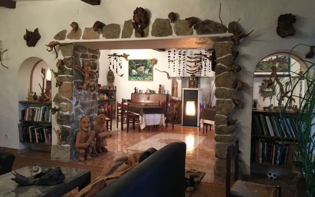 Auberge Issiates
