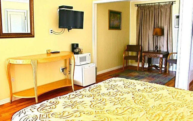 Marble Motel