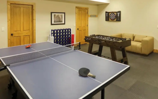 Secluded Sapphire Chalet w/ Game Room + Decks