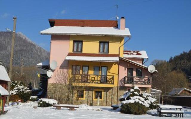 Гостиница Усадьба Арефьевых Украина, Волосянка - отзывы, цены и фото номеров - забронировать гостиницу Усадьба Арефьевых онлайн вид на фасад