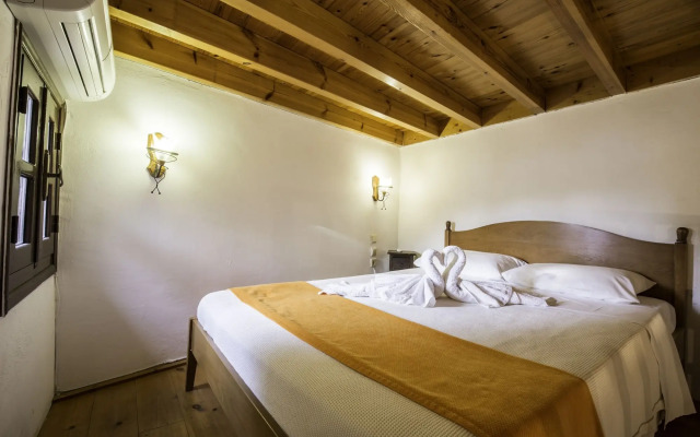Camelot Traditional & Classic Hotel
