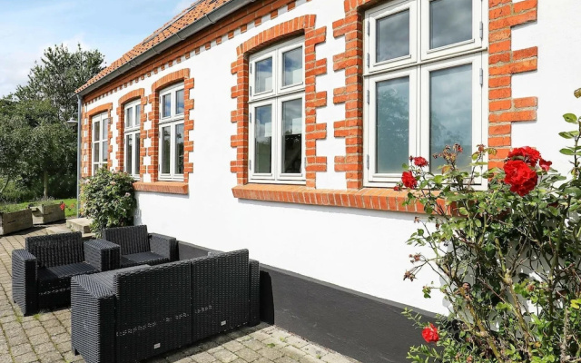 Boutique Holiday Home in Thyholm near Lake