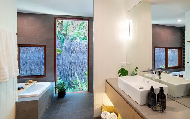 Byron Beach Retreats - The Bungalow