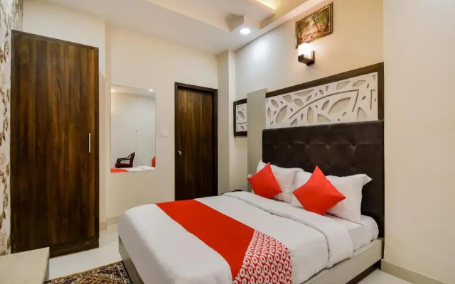 Hotel Green Wood by OYO Rooms