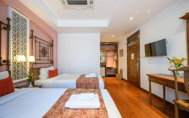 Woo Gallery and Boutique Hotel