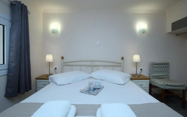 Apartments Avra