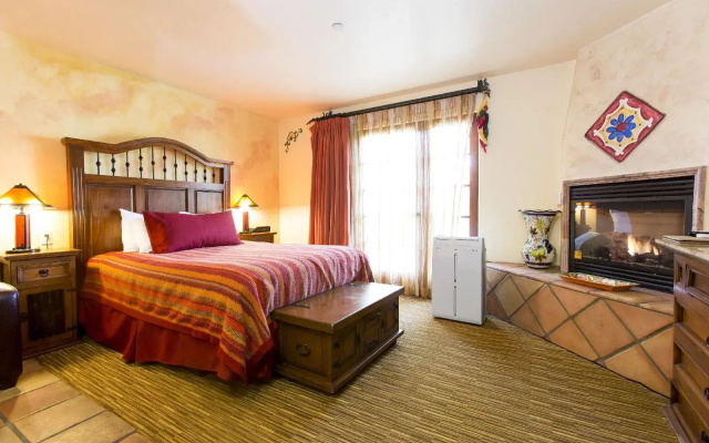 Avila La Fonda Hotel