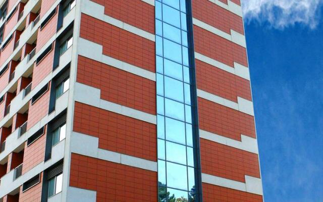 Hotel Mak Боженци вид на фасад