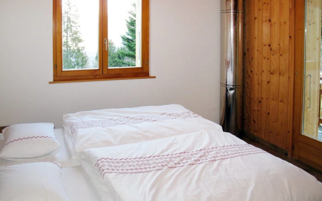 Hiboux Vex in Vex With 5 Bedrooms and 3 Bathrooms