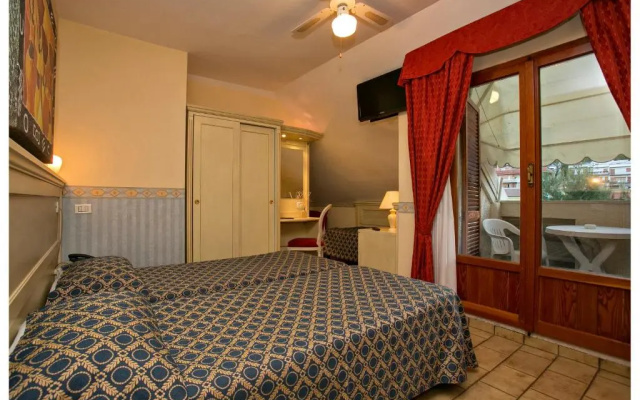 Hotel Lo Squalo