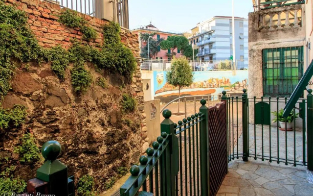 Bilocale a 90 metri dal mare