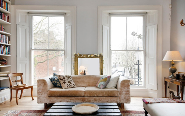 3 Bedroom Notting Hill House With Balcony