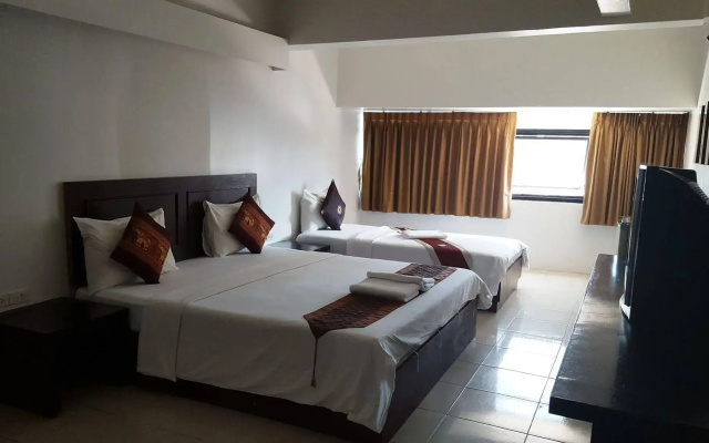 Chaweng Palace