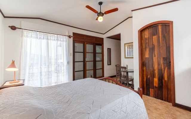 Magnífica casa com praia particular em Angra