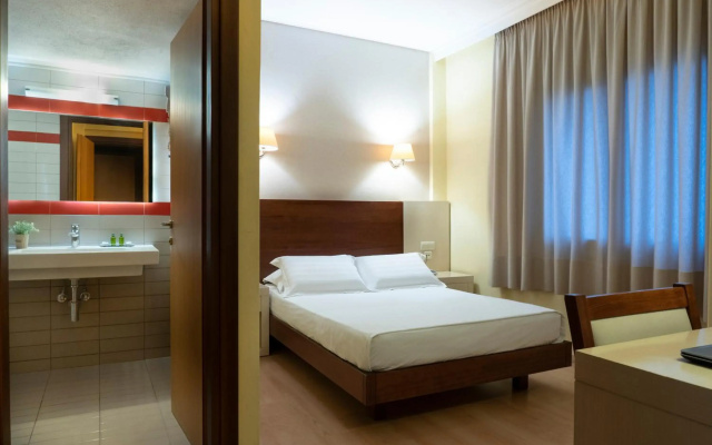 Esperia Hotel