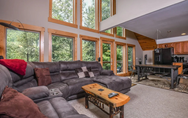 Canopy Escape 3 Bedroom House