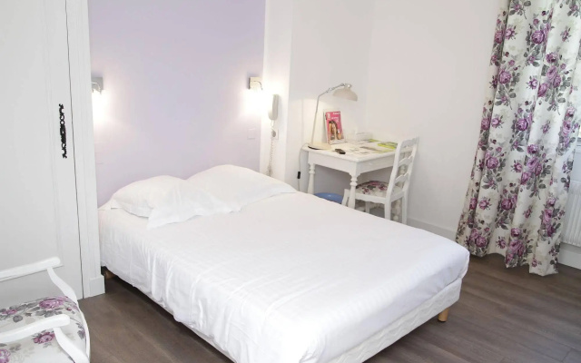Logis Hotel Des Pyrenees Rest. La Pergola