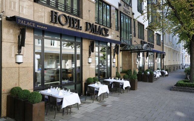 Hotel Munchen Palace Мюнхен вид на фасад