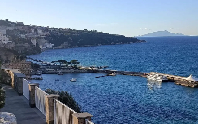 Sorrento City Center Atmosphere
