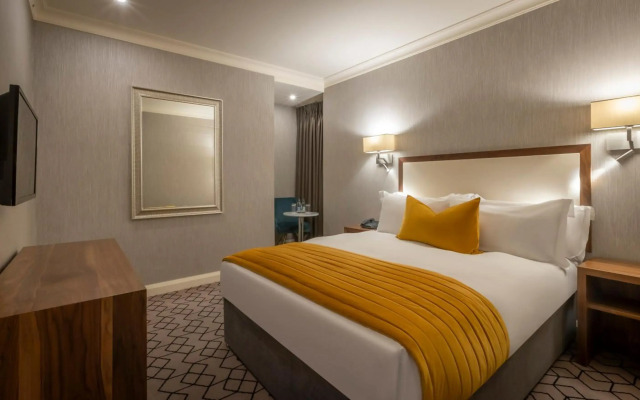 Victoria Hotel
