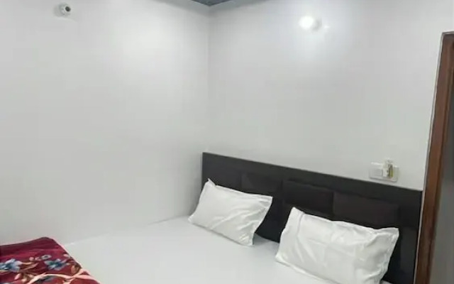 Janki Palace Hotel & Restaurant