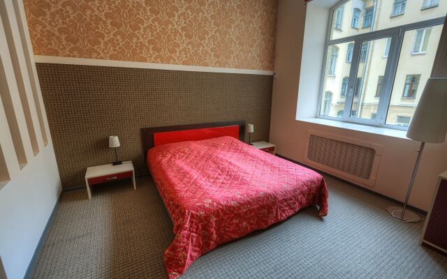 Hotel Democrat on Kamennoostrovsky 26-28 вид на фасад