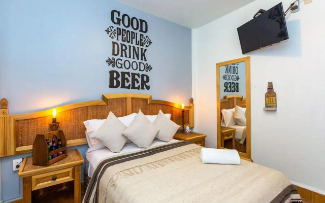 Mala Vecindad Beer Hotel