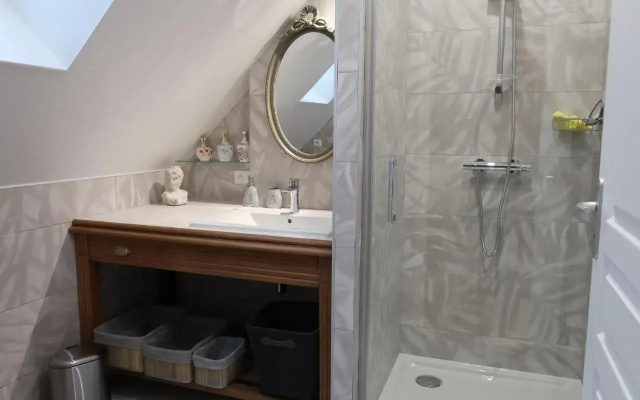 Holiday Home La Lucerie - BAY402