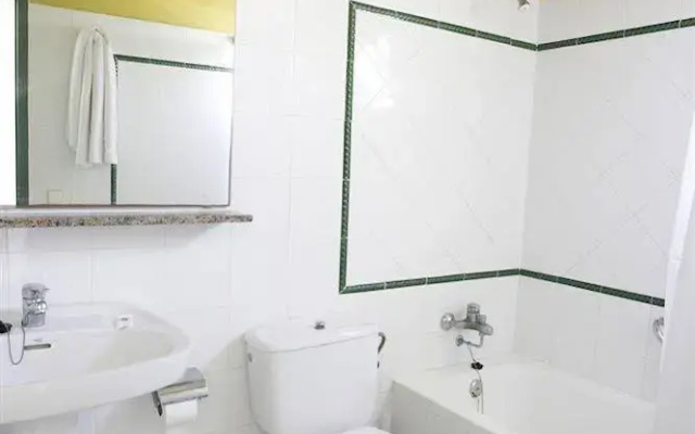 Vista Faro Apartments