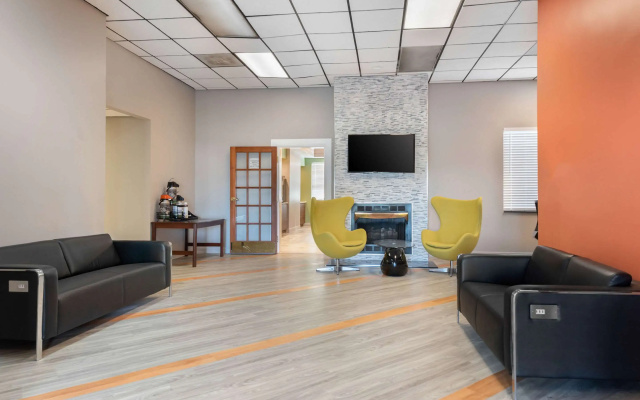 Quality Inn Fairborn near Wright Patterson AFB
