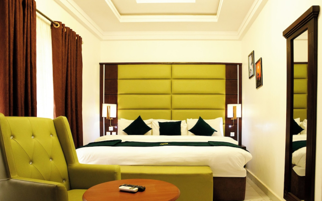 Pinnacle Castle Hotel Asaba