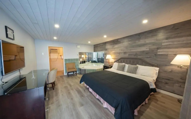 Choice Inn by the Falls