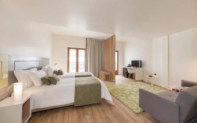 Porta da Arrábida Suites