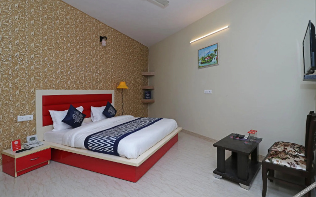 OYO Flagship 10223 Hotel Clouds 21
