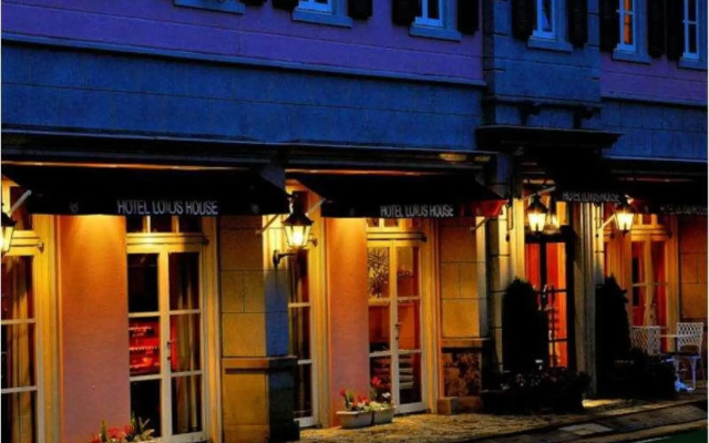 Hotel Lotus House