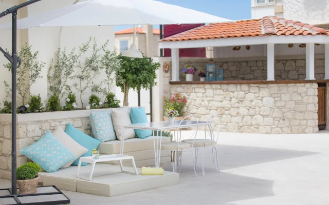 The Local House Alacati
