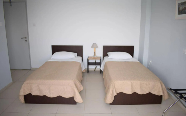 Vari Beach Hotel