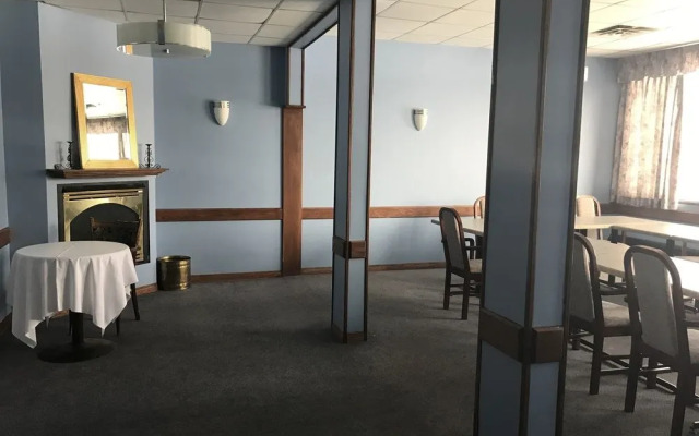 Quality Inn & Suites High Level