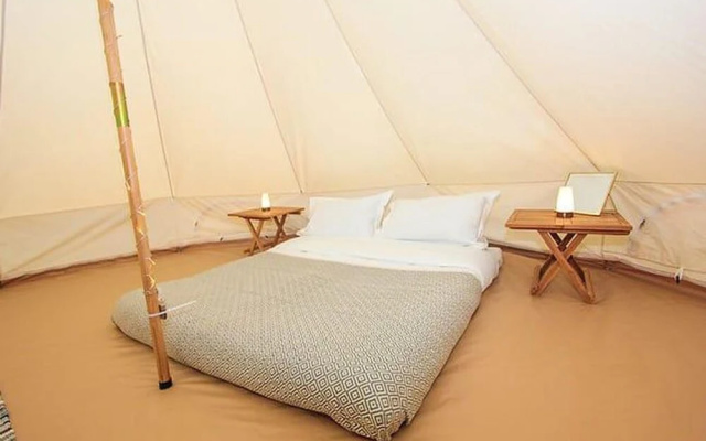 16 'petra' Bell Tent Glamping Anglesey