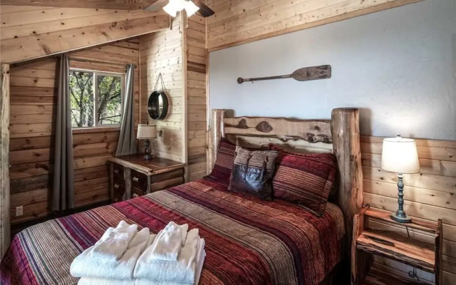 Clearwater Cabin - Three Bedroom Cabin
