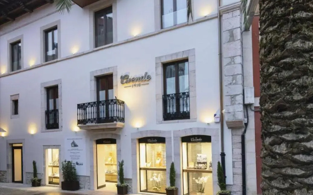 Apartamentos Centro Llanes