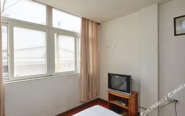 Yuelei Hostel