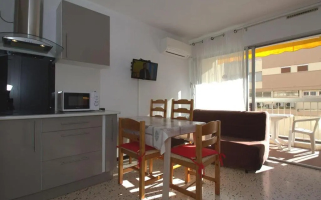Appartement Balaruc-les-Bains, 1 pièce, 4 personnes - FR-1-553-101