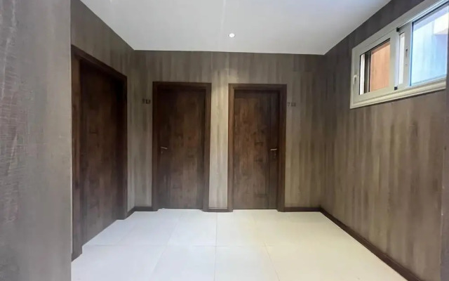 Rotana Palace Suites
