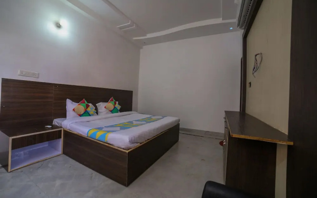 Oyo Home 16423 Spacious 3Bhk
