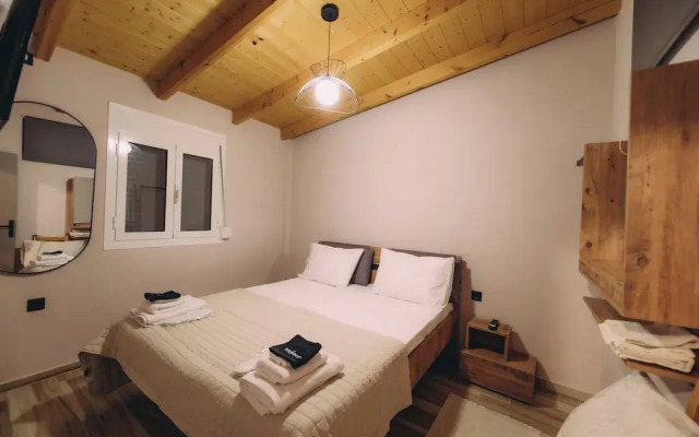 Sirens Luxury Apartments Palouki