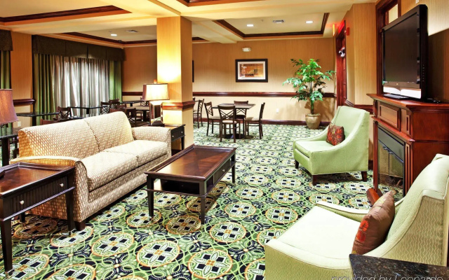 Holiday Inn Express & Suites Ocean Springs by IHG