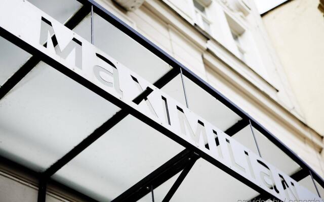 Hotel Maximilian вид на фасад
