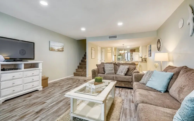 Largo Mar by Book That Condo