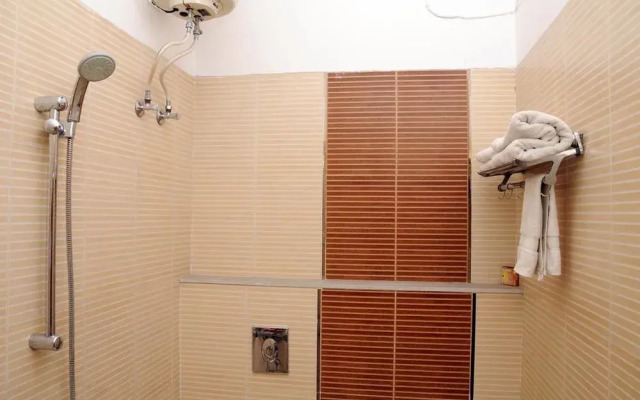 Mannat Residency By OYO Rooms